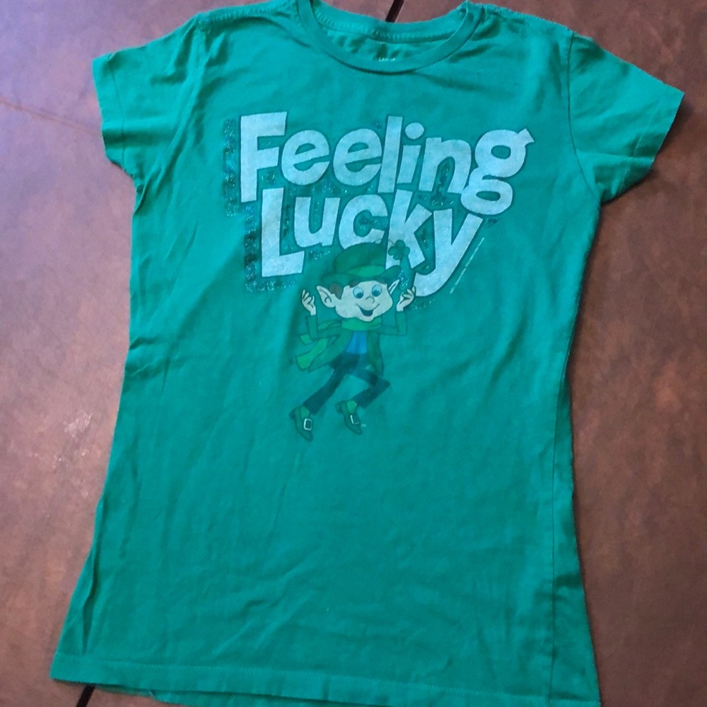 TNT retro feeling lucky t shirt